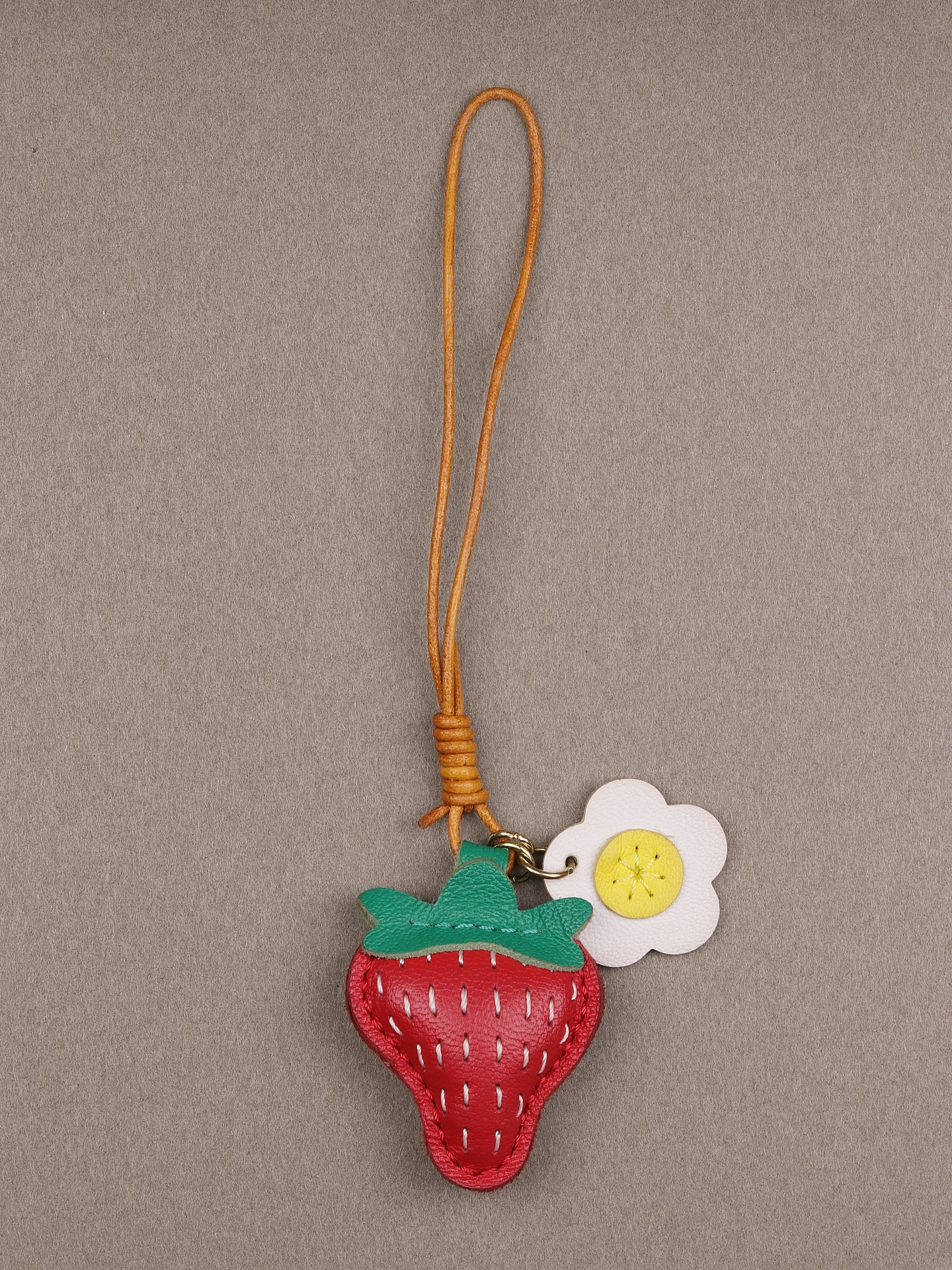 جلد طبيعي اليدوية المرأة حقيبة سلسلة مفاتيح سحرية لطيف مابل ليف الفراولة فراشة الكوبية التصميم الأصلي الإبداعي #2