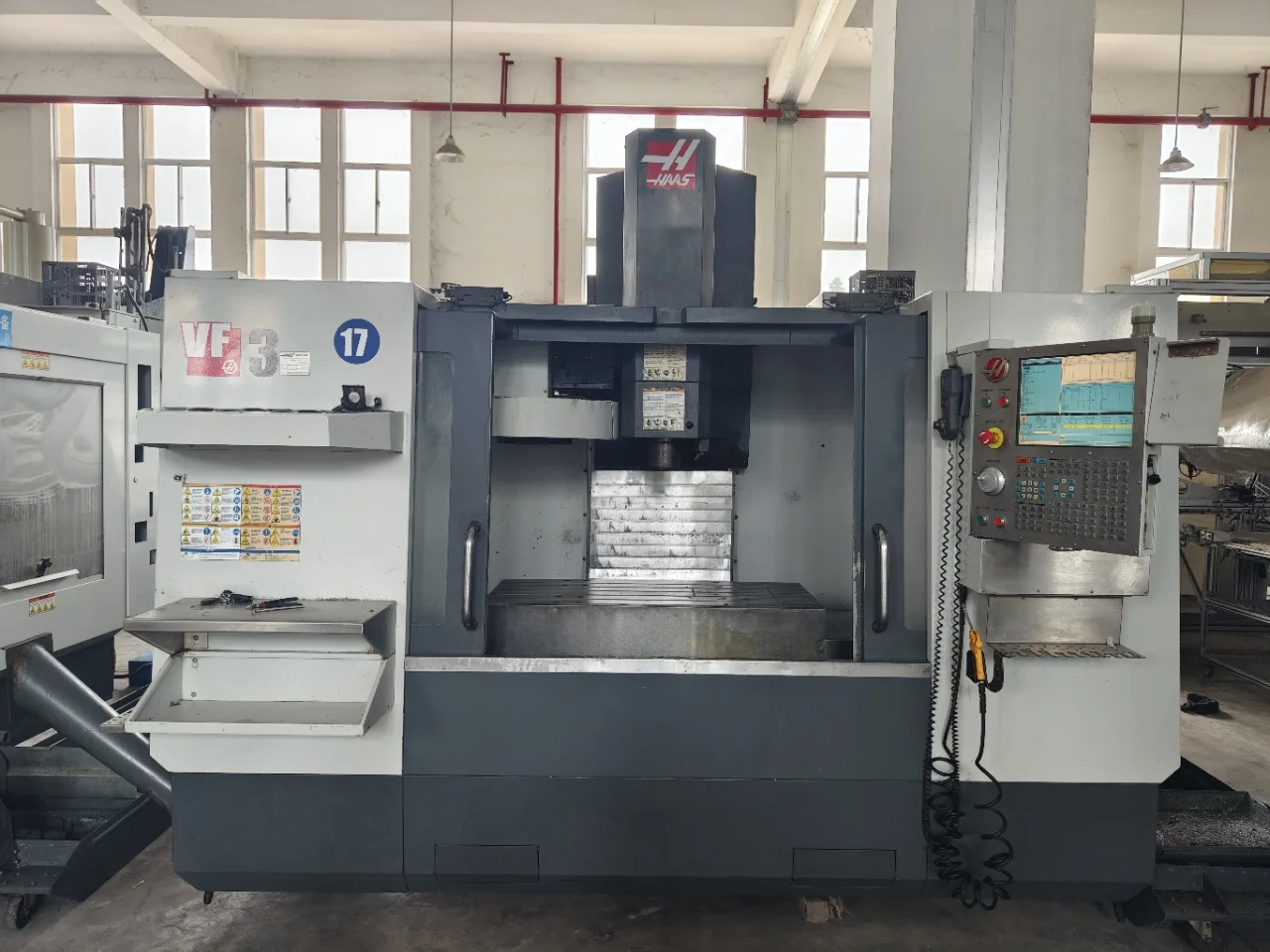 Haas Vf3 Hining Centre Efficient And Reliable CNC Hine For Industrial Use