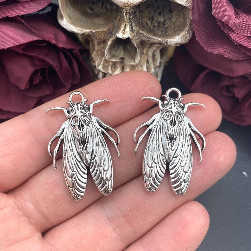 5 Stück 38*25mm Vintage Gothic Totenkopf-Motten-Anhänger, Zikaden-Schädel-Insekten-Anhänger für die Schmuckherstellung, DIY-Schmuckzubehör