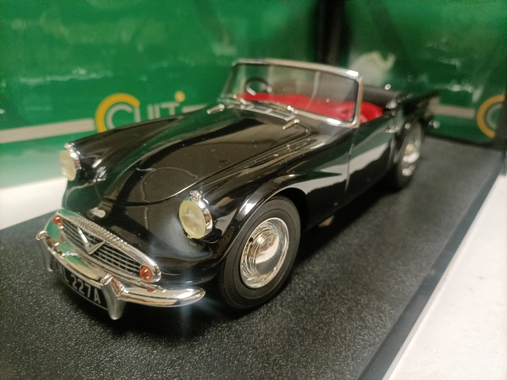 

Cult 1:18 Daimler SP250 Dart 1964 Black Vintage Car Simulation Limited Edition Resin Metal Static Car Model Toy Gift