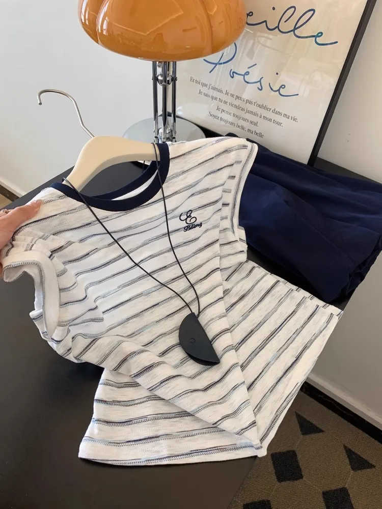 تي شيرت نسائي صيفي جديد بنمط كوري عصري بخطوط، ياقة مستديرة، أكمام قصيرة، تصميم كلاسيكي خفيف الوزن #3