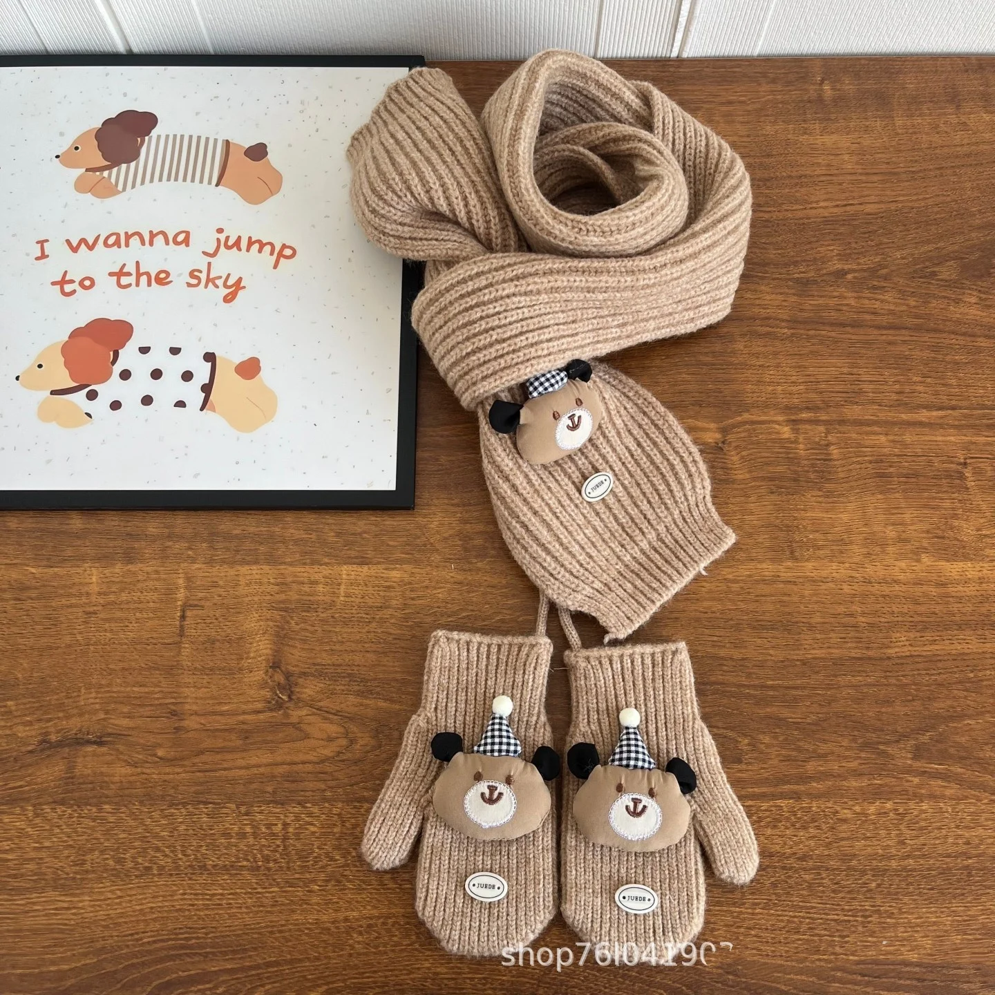 قفازات شتوية دافئة مضادة للانزلاق للأطفال بتصميم كرتوني لطيف مبطنة بالصوف للارتداء اليومي للفتيات الصغيرات والأولاد