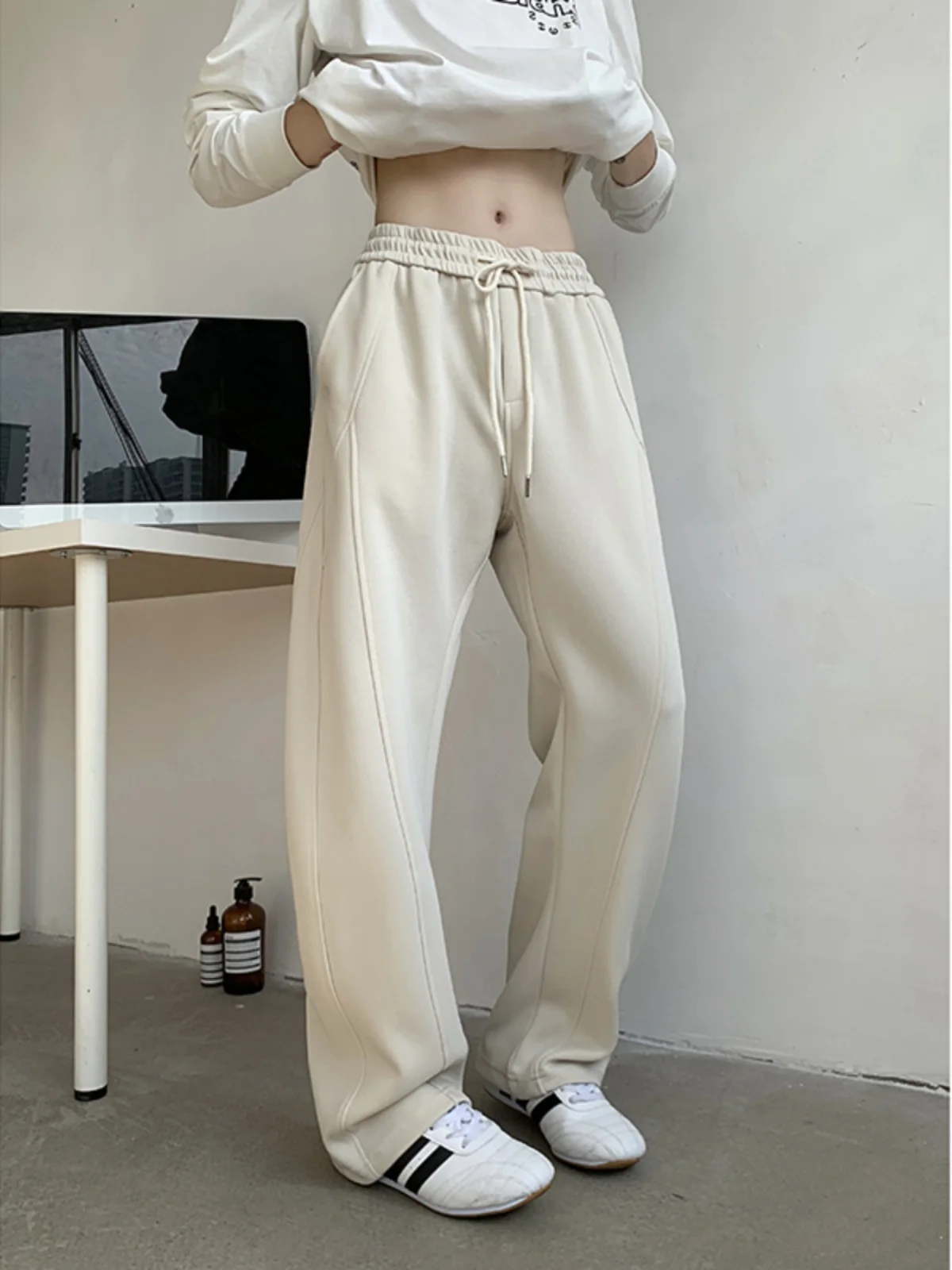 

Cleanfit Loose Wide Leg Sports Casual Pants for Men Spring Autumn Trendy American Sle aped Knife Sweatpants