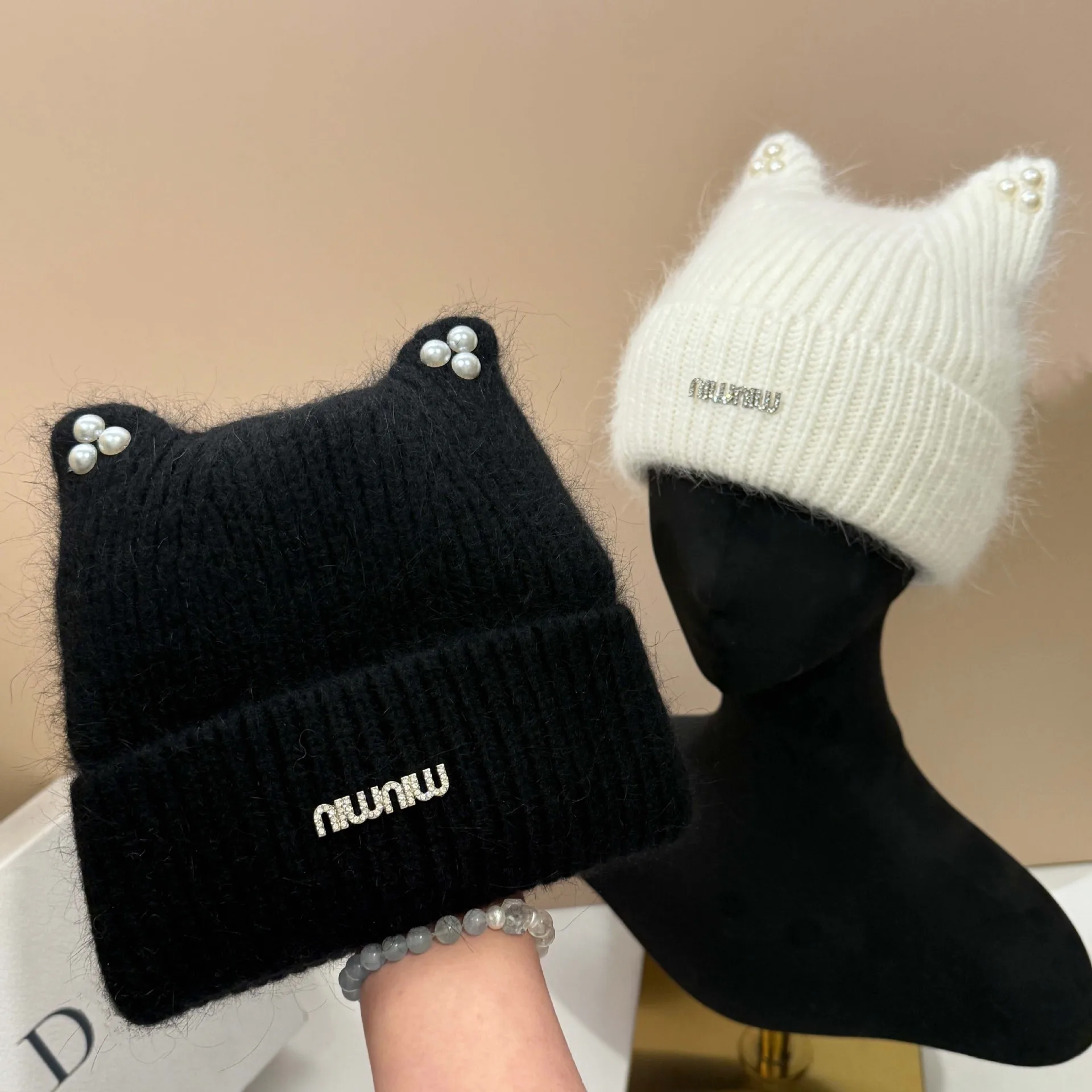 

Winter new thickened warm soft waxy rabbit hair knitted hat outdoor windproof cute pearl ear double wool hats for women winter
