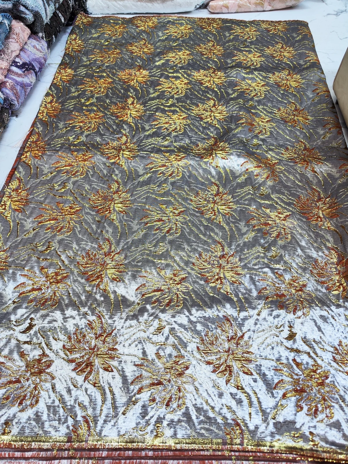 New Arrival Gold Wine African Jacquard Brocade Lace Fabric 2024 High Quality Nigeria Brocade Lace Fabric For Party Dress KJK2420