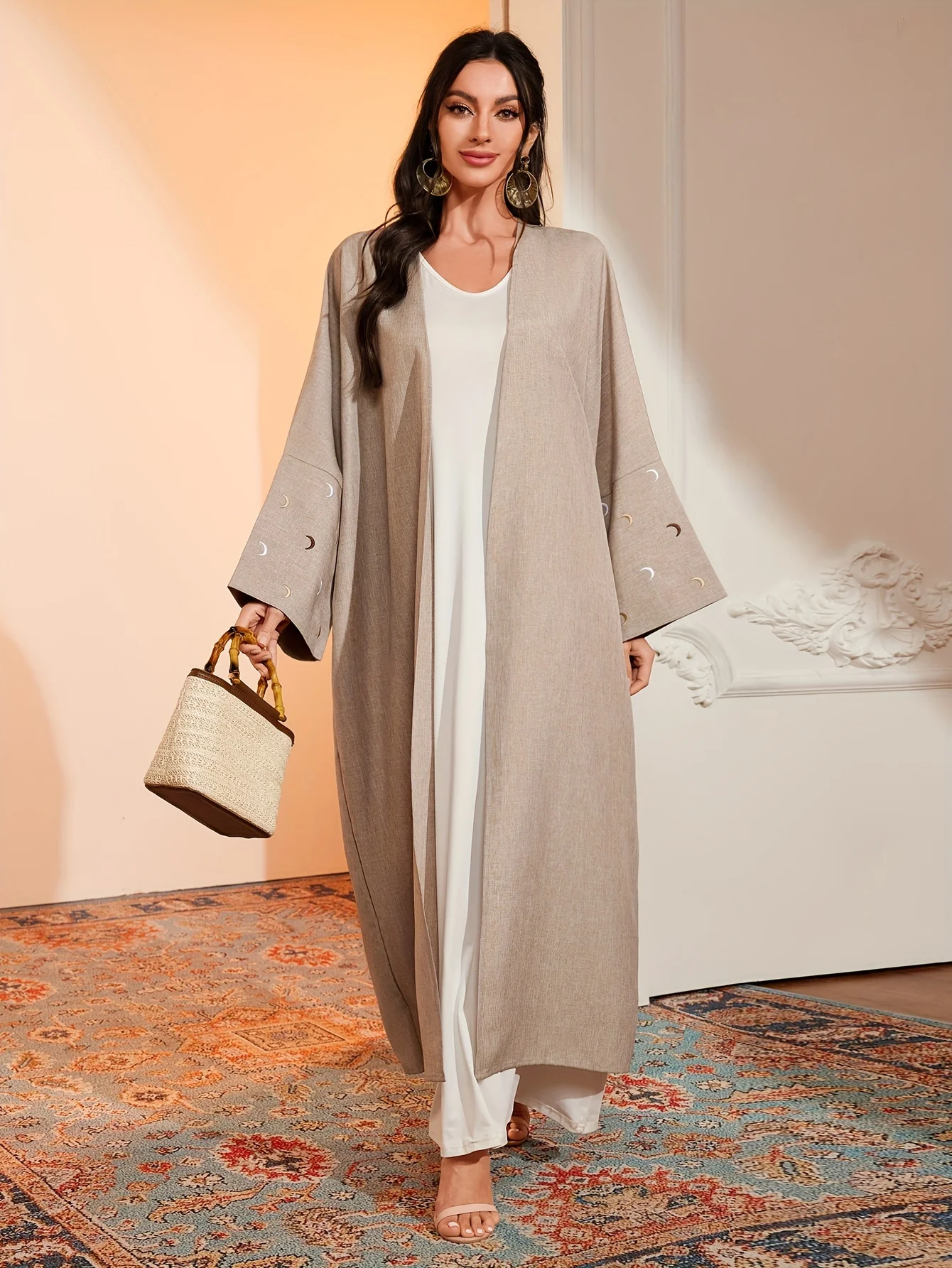 Nuevo diseño de puño Abaya abierto en forma de luna, color Beige islámico, para uso diario islámico modesto en los Emiratos Árabes Unidos, Dubai, ocasiones religiosas de Oriente Medio