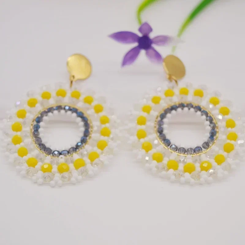 ZGMXR Gradient Color Rice Bead Earrings Hand-Knitted Bohemia Alloy Circle Fashion Jewelry Versatile Simple Beaded Accessory
