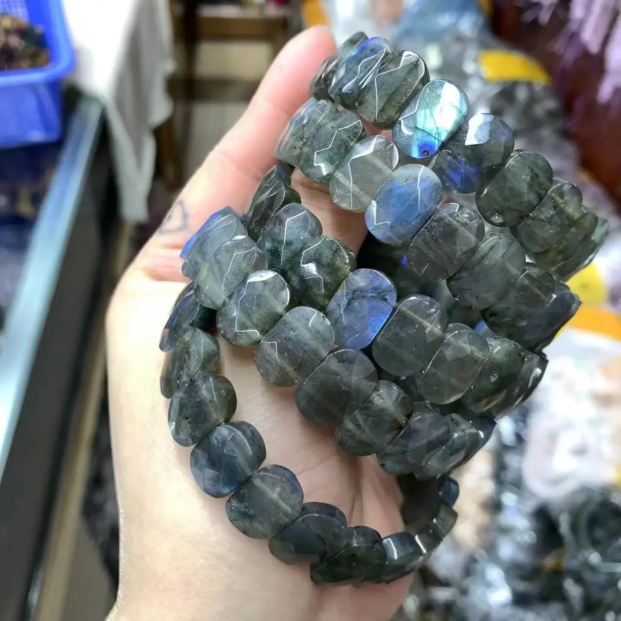 

Natural Rainbow Labradorite Stone Beaded Bracelet Geometric Strand Bracelet 7x14mm Jewelry for Men Women Wholesale Gift