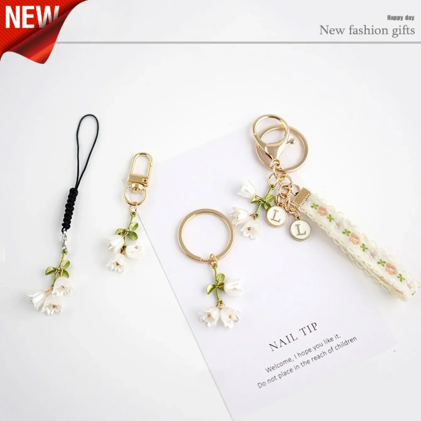 

Women's Elegant Lily Flower Keychain Lily Flower Beaded Pendant Fresh Hanging Decoration Suitable For Phone Bag Backpack