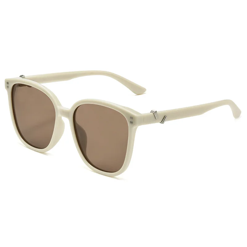 

Sunglasses Women Summer Polarized Sunglasses Fashion Travel UV Resistant Retro Eyeglass Frames