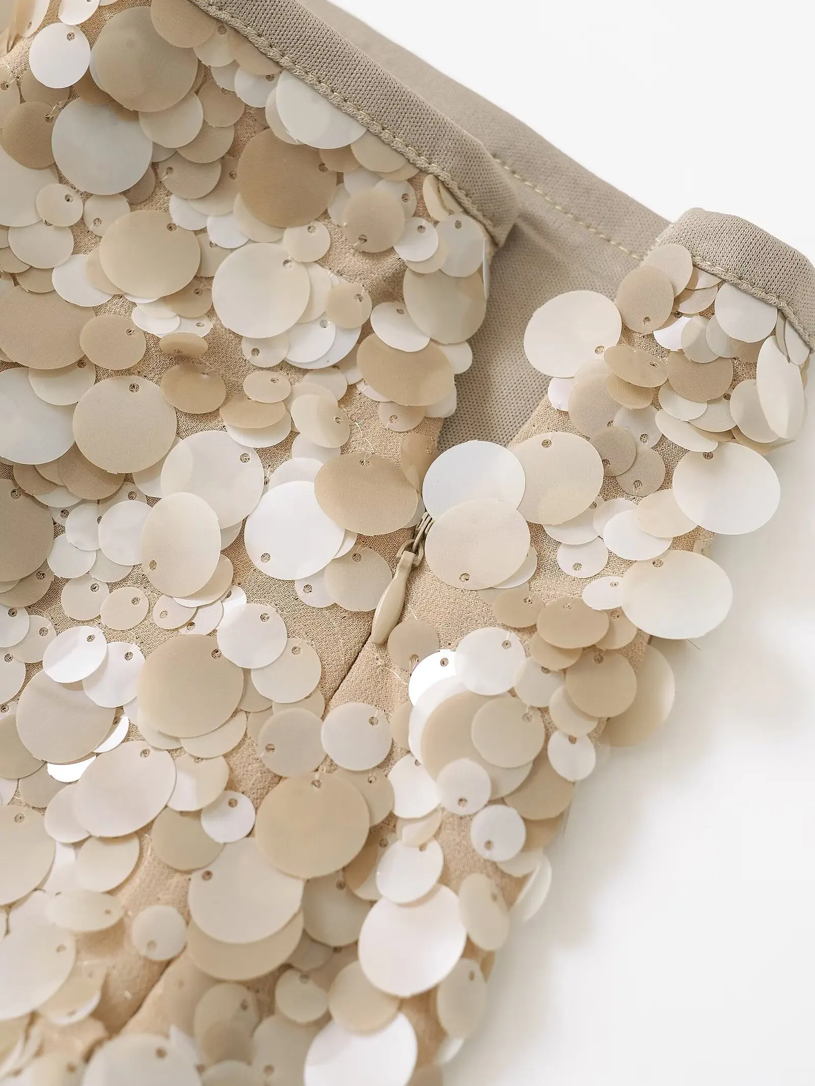 디이지 여성 2025 여름 신상품 패션 글리터 하프 스커트 독특한 사이드 지퍼 다용도 슬림 미니 스커트 여성용