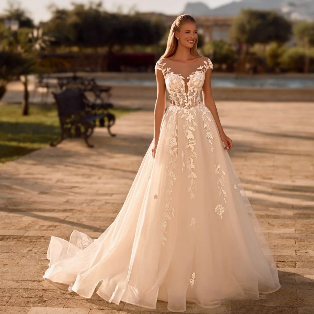 

Customized Button Wedding Dresses Sexy Short Sleeve For Women Charming Simple Lace Applique Bridal Gowns Vestidos De Novia