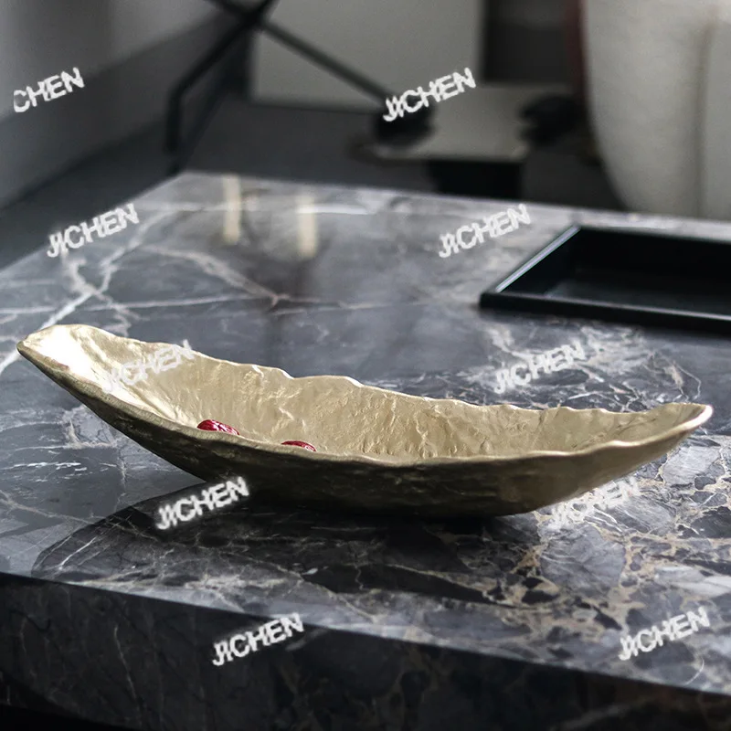

JCTSmall Boat Fruit Plate Ornament High-end Light Luxury Living Room Modern Model Room Dining Table Tray Jewelry