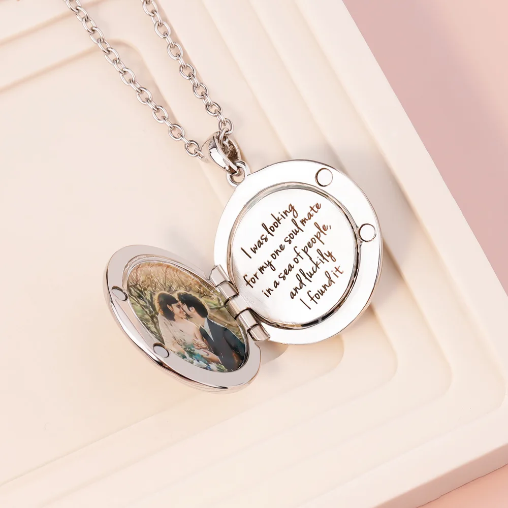 

Personalized Locket Necklace Custom Photo Necklace Engraved Stainless Steel Photo Necklace Hold Picture Pendant Necklace Jewelry