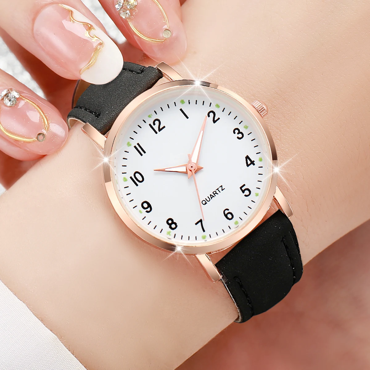 4PCS Women Watches Casual Arabic Dial Ladies Quartz Watch Leather Band Wristwatches（Without Box）