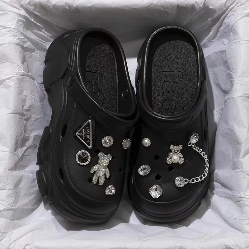 

Lightweight Soft-Sole Casual Clogs