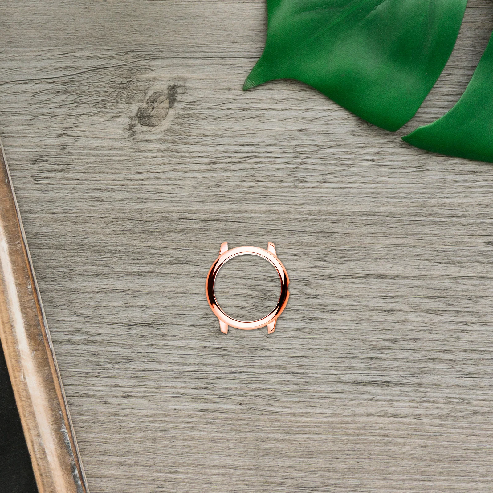 1 Buah Casing Pelindung Jam Tangan Berbahan Logam Tahan Lama Ringan Mudah Dipasang Desain Klasik Kompatibel dengan Haylou Solar Ls05