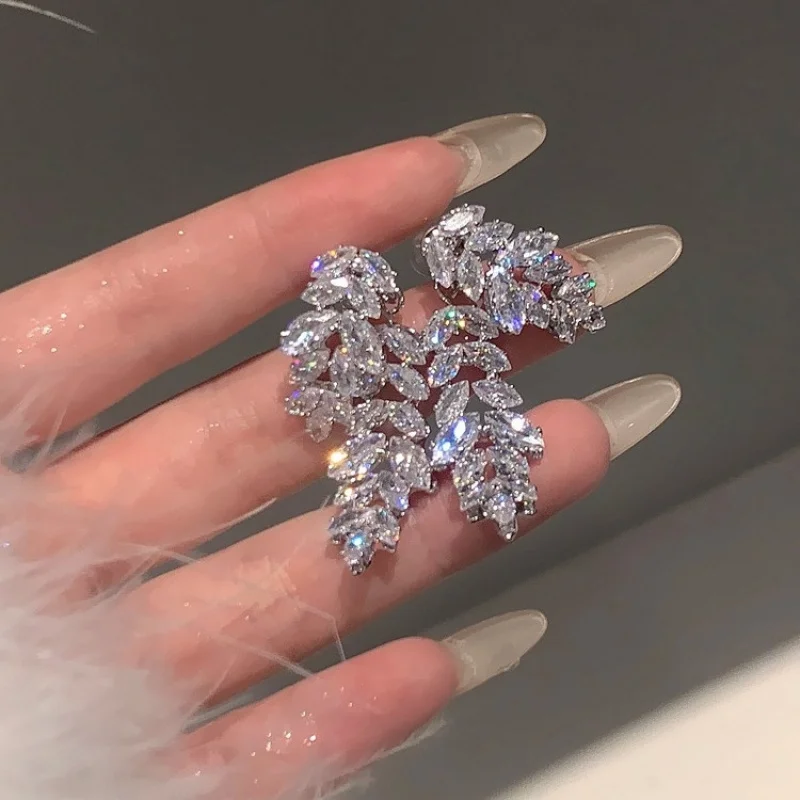 High-End Light-Luxury Full-Diamond Leaf Front And Back Earrings for Women Versatile Fashionable Unique 2026 New Niche Jewelry