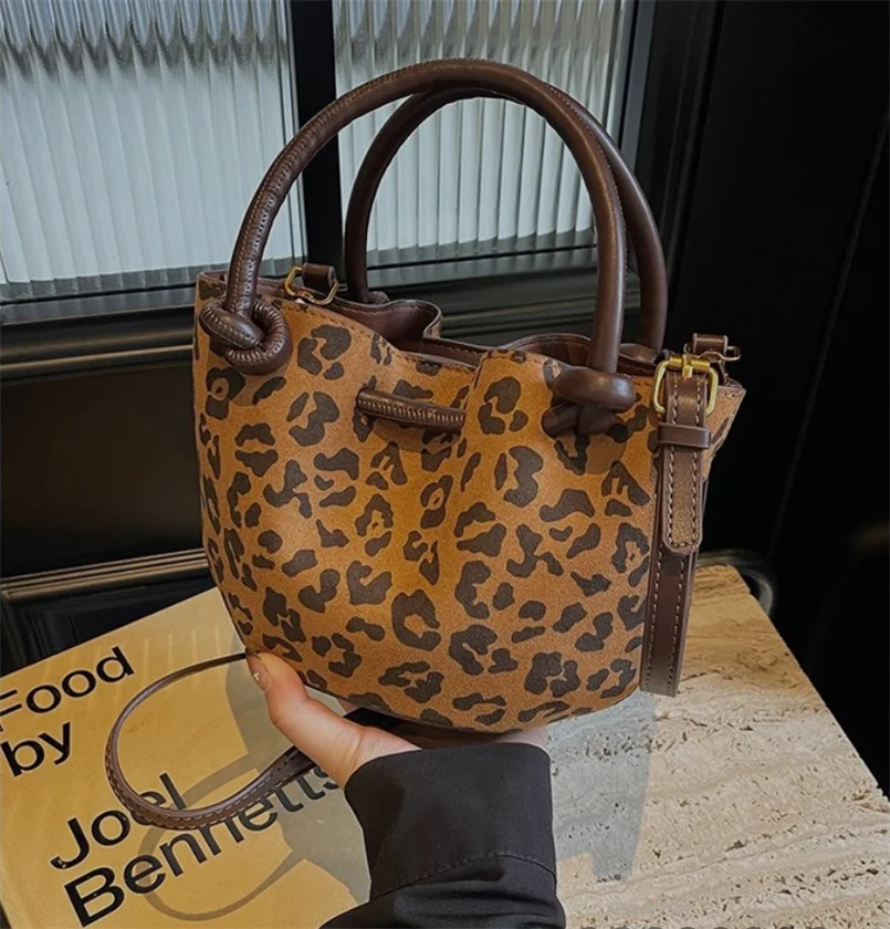 

Women's Bags Tether Retro Leopard Print Bag Trend Crossbody Bag Quality Bucket Bags Handbags for Women Storage Wallet ﻿