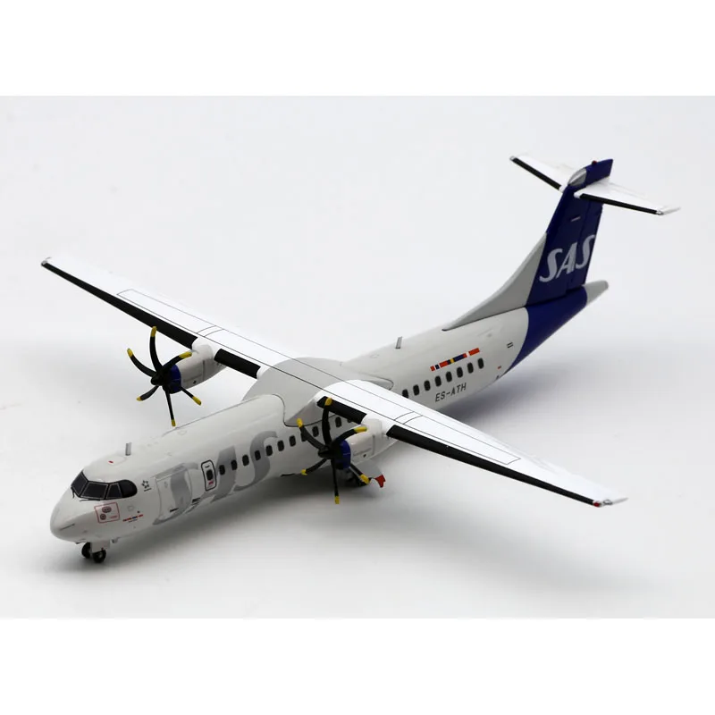 XX2428 Alloy Collectible Plane JC Wings 1:200 SAS Scandinavian Airlines "StarAlliance" ATR72-600 Diecast Aircraft Model ES-ATH