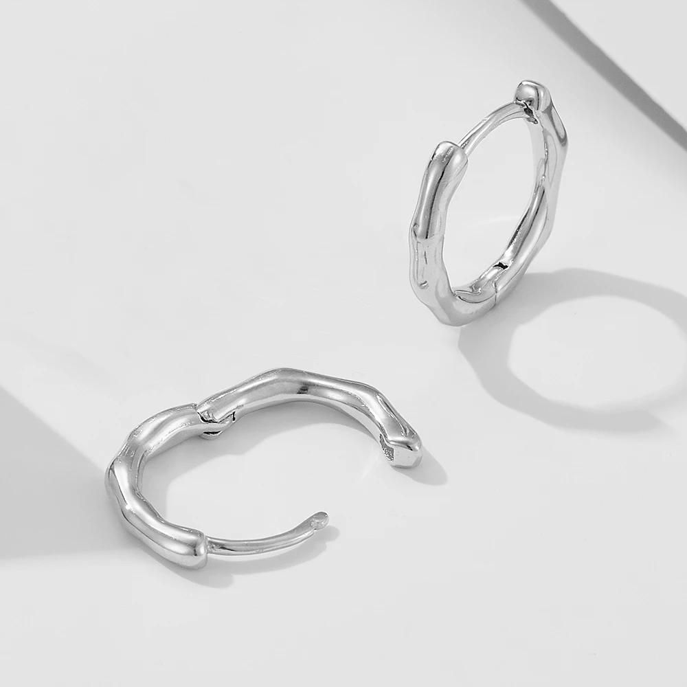 S925 Sterling Silver Minimalist Luxury Asymmetric Wave Twisted Ear Cuff Elegant Fashionable Durable Jewelry Accessory - view 4