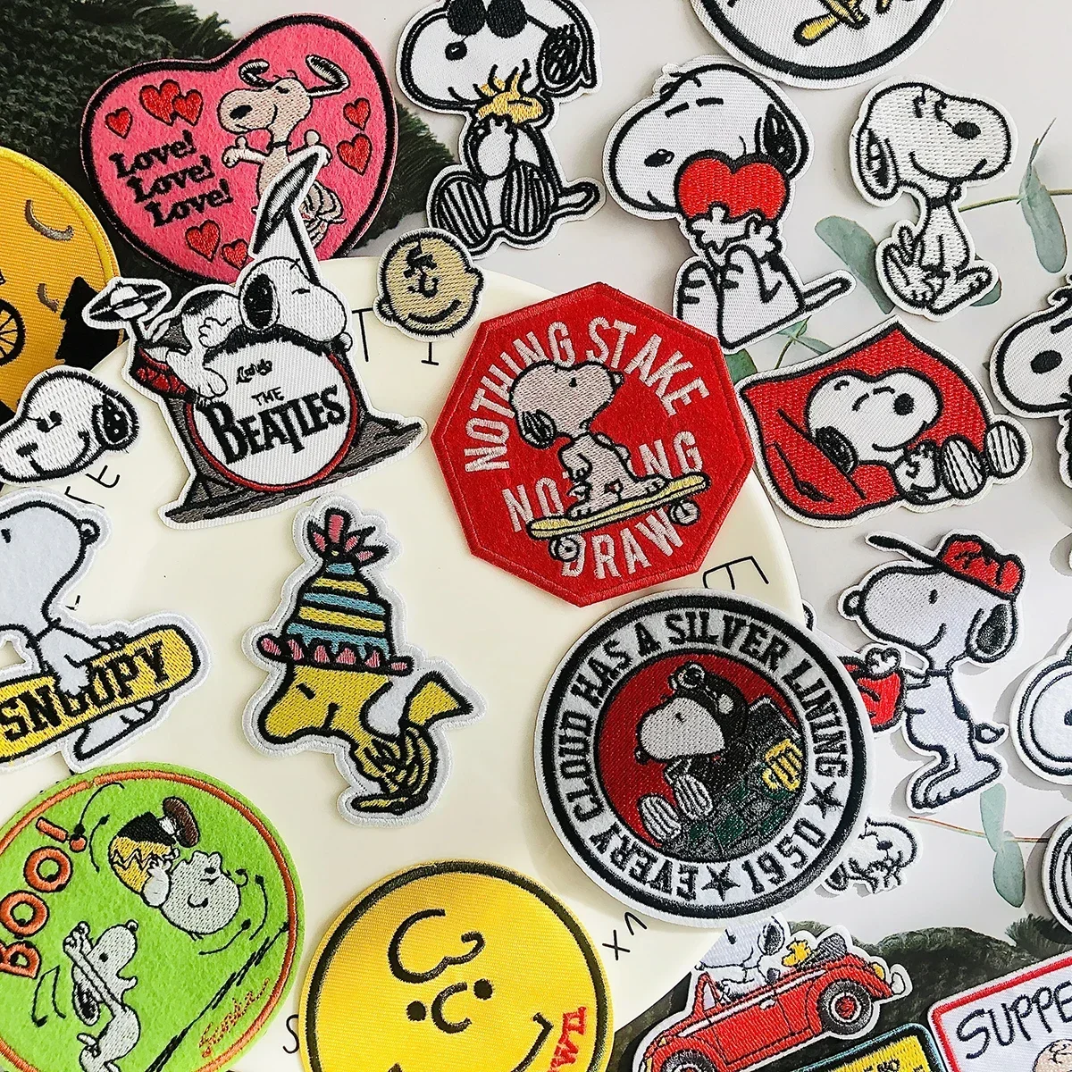 2024 New Snoopy Embroidery Patches Kawaii Anime Figure Dog on Clothes Stickers for Jacket Cartoon Decor Pants Bag Clothing Patch