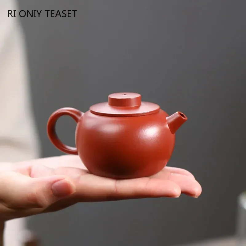 Imagem -02 - Chinês Yixing Bules de Argila Roxa de Pequena Capacidade Artistas Famosos Handmade Tea Pot Raw Minério Chaleira Zisha Tea Grupo 90ml