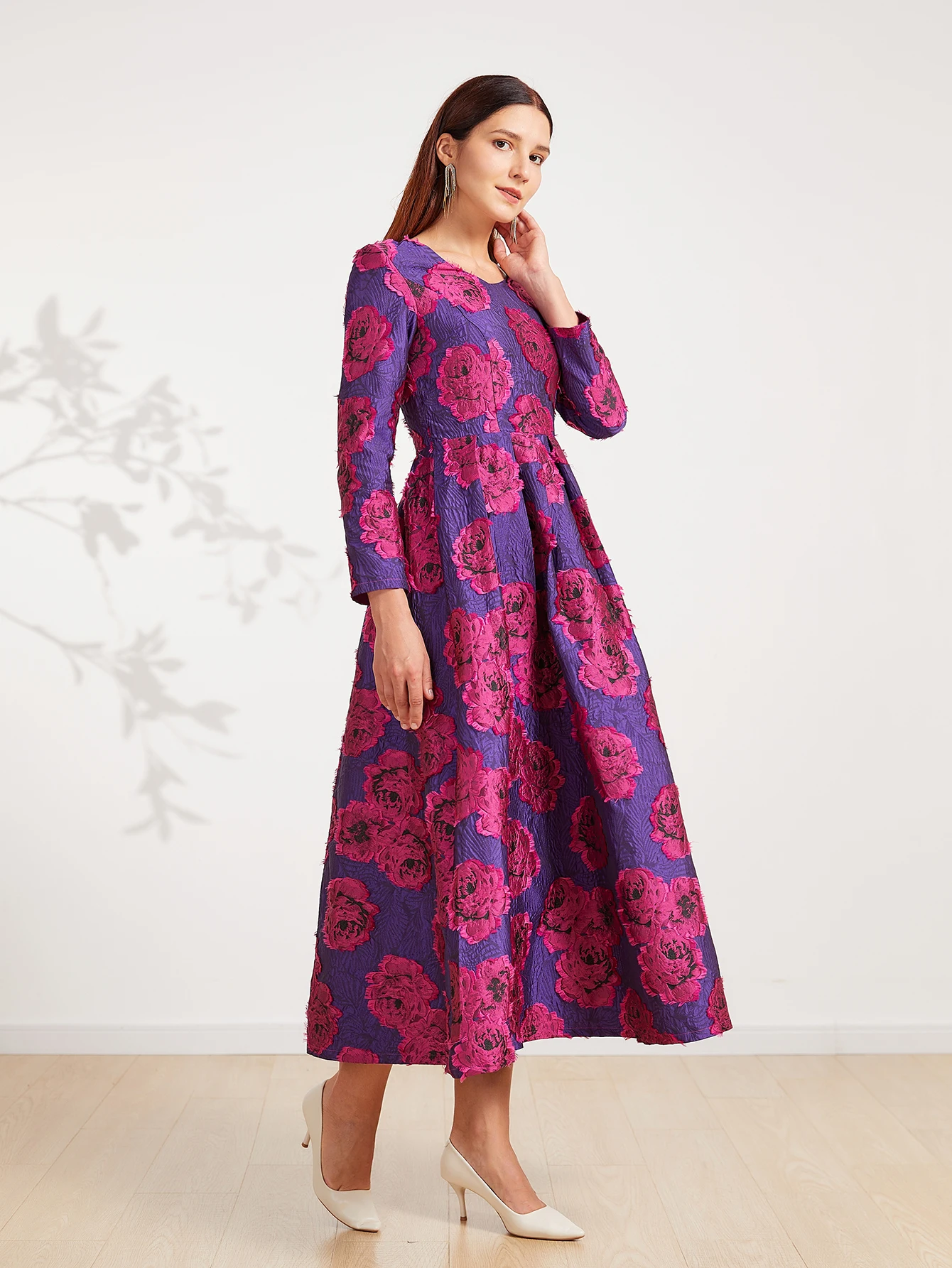 الشتاء والخريف الفاخرة الوزن الثقيل ثلاثي الأبعاد الجاكار كورتييه نمط الخصر المعانقة ألف خط الملمس الفاخر فستان طويل