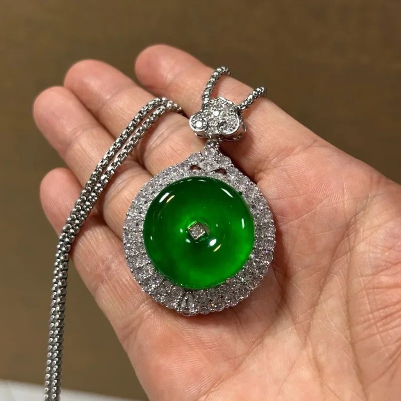 

Natural High-ice Quartz Rock Jade Pendant, Classic Fashion Men's and Women's Necklace Jewelry