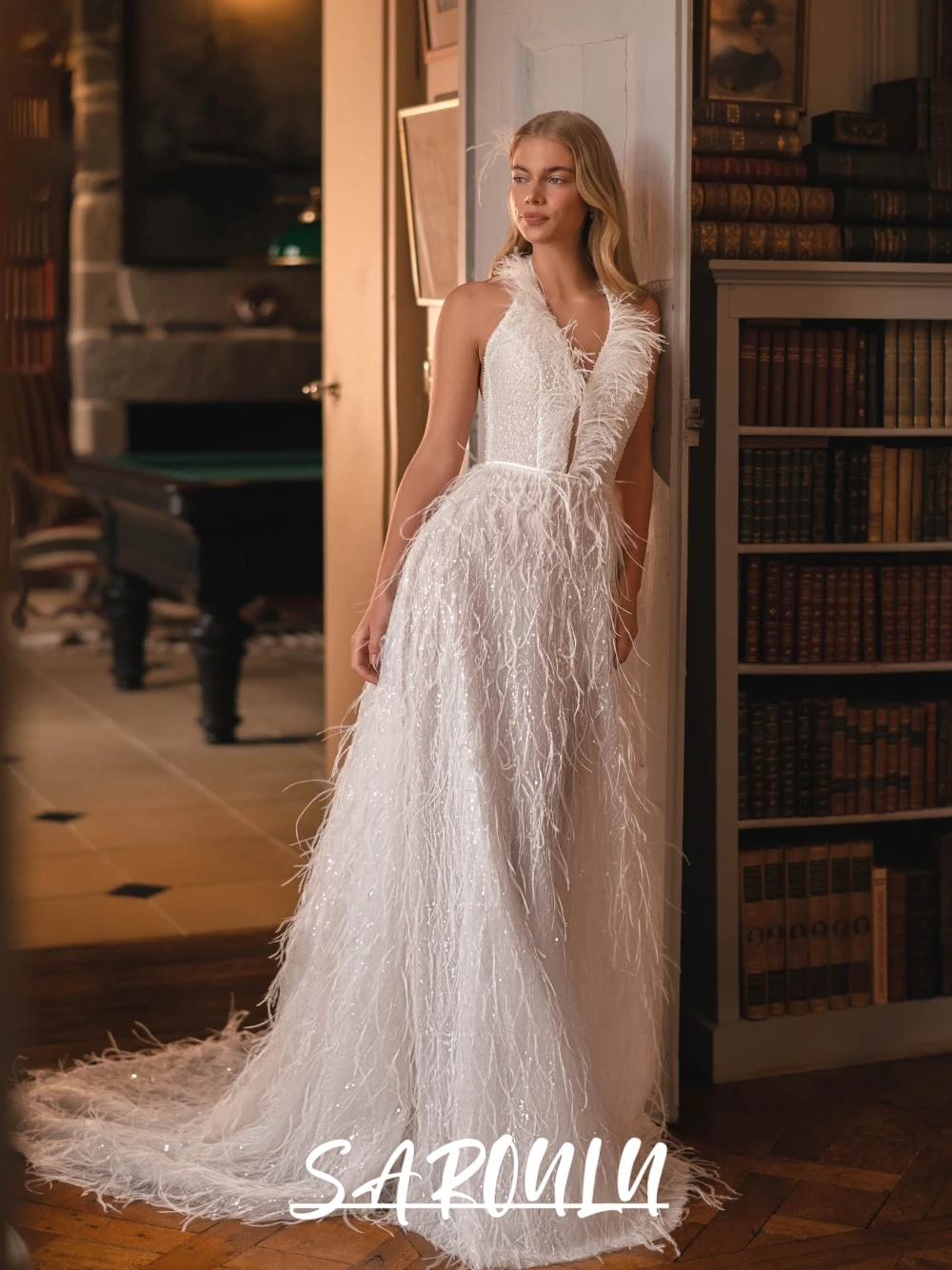 

Exquisite Feathered A Line Wedding Dress, Sexy Halter Low Back Bridal Gowm, Outdoor Glitter Beautiful Customized Bride Wear