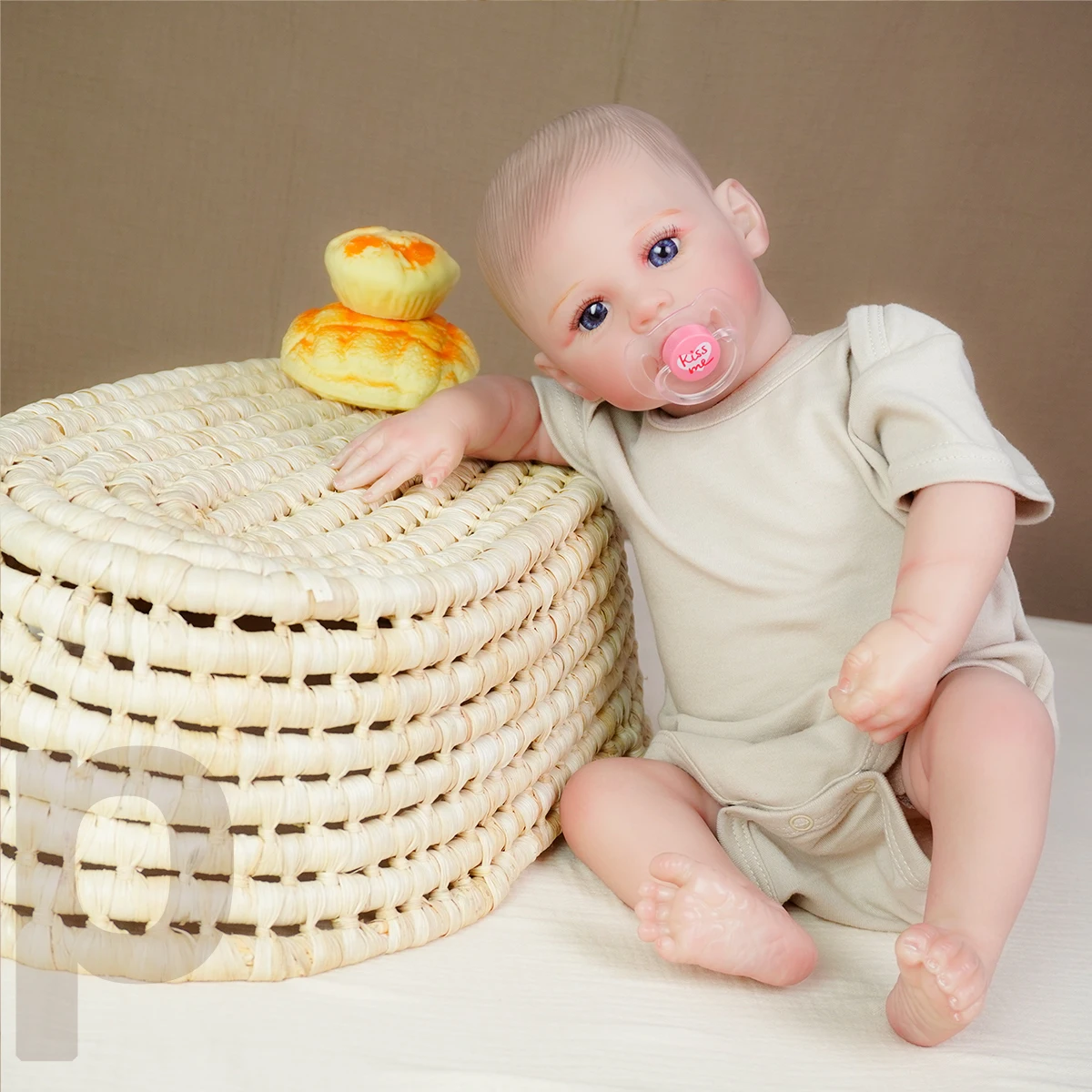 

Кукла реборн, милая, мягкая, реалистичная, милая, улыбающаяся, Poseable, с реальной жизнью, аксессуары для игрушек, подходит для детского подарочного набора