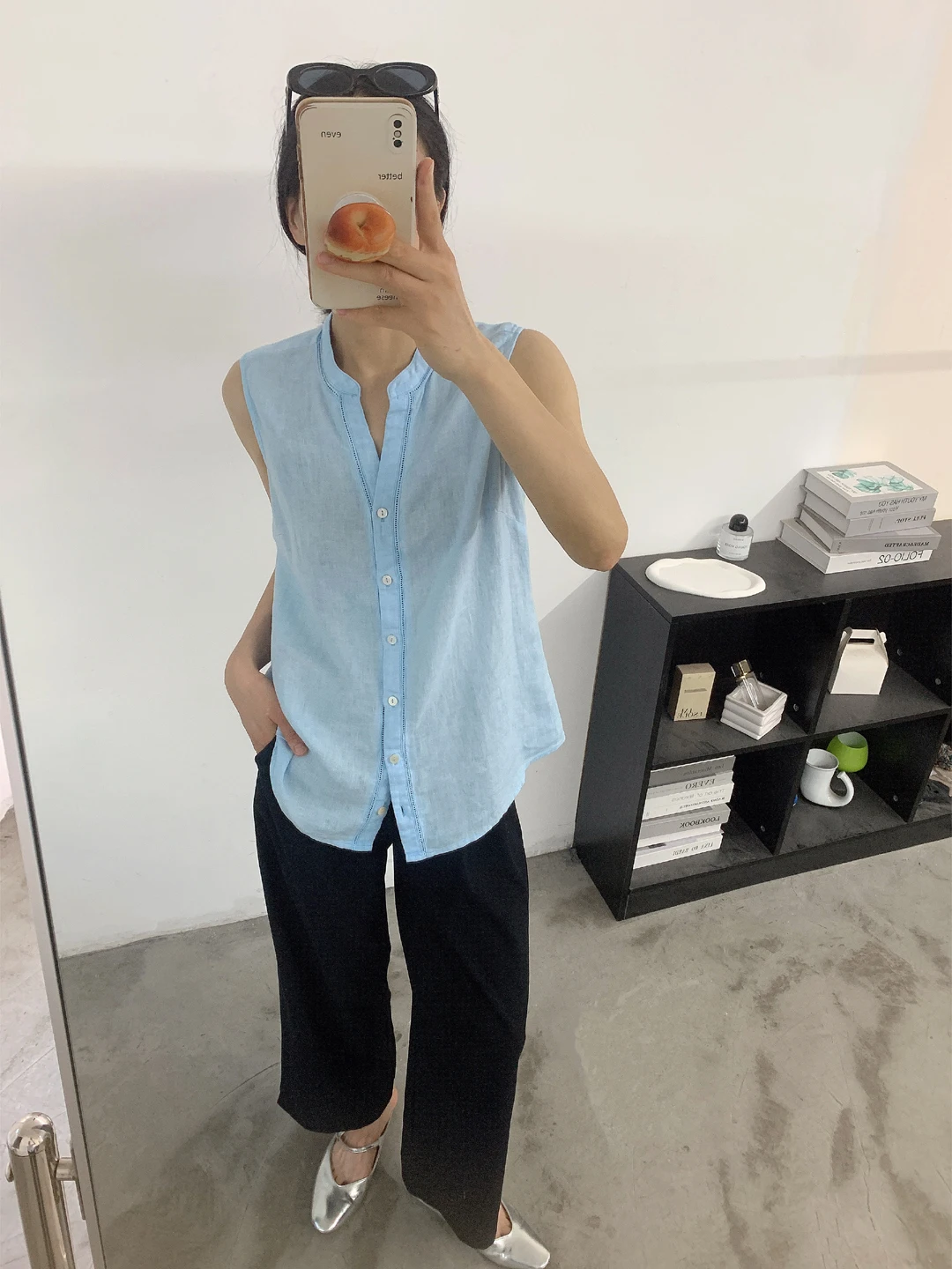 

Летняя женская рубашка без рукавов из льна: повседневная, прохладная, комфортная, дышащая, приятная к телу, универсальная, с V-образным вырезом