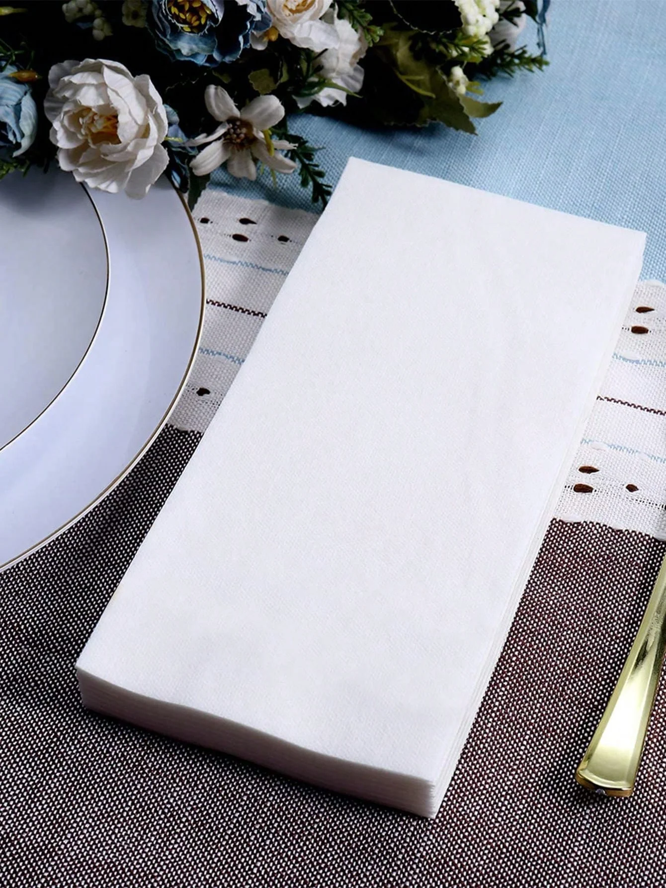 20pcs， pieces pure white, silver disposable wedding napkins, disposable Guest bathroom napkins, parties, dinners, events