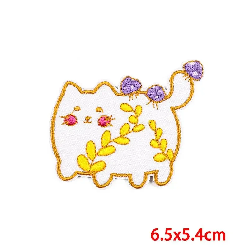 50Pcs Bulk Embroidered Patch Iron On Patches for Clothing Cat Clothes Stickers Sewing Thermal Adhesive Applique Fusible