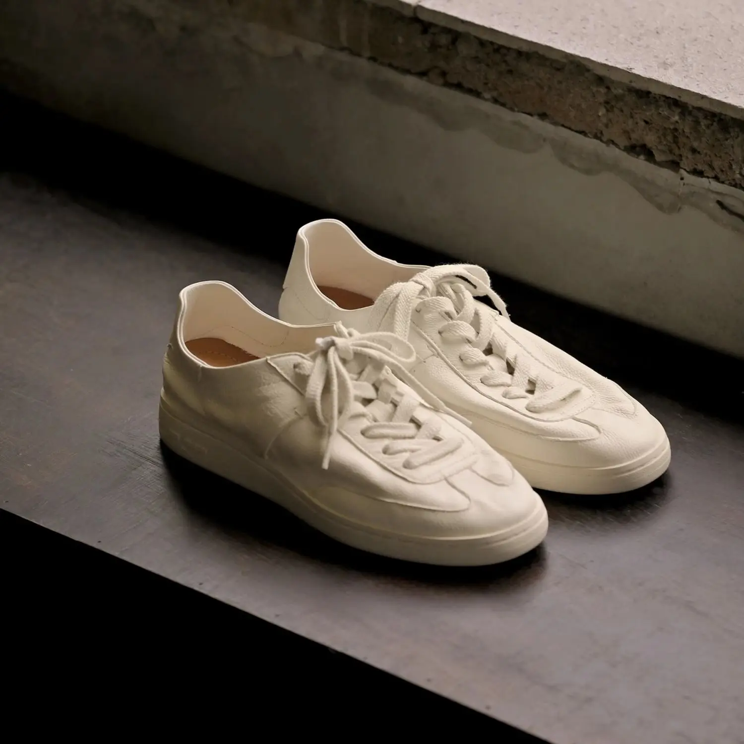 Casual Summer Leather Deoxynucleotide Shoes Unisex Breathable Trendy Model Flat Heel round Toe Rubber Sole Lightweight Shoes