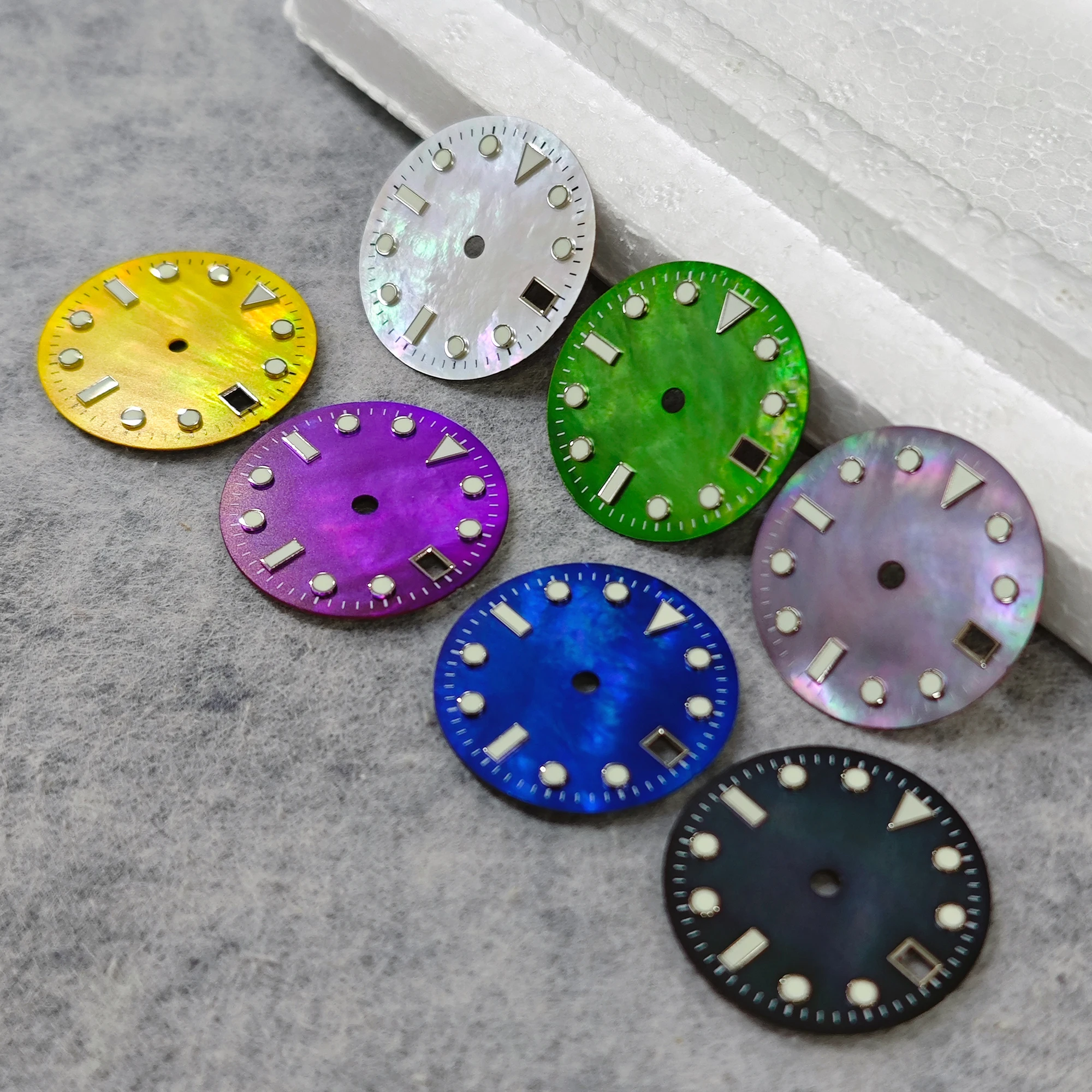 NH35/NH34 Dial 28.5mm Mother of Pearl Natural Shell Texture Exquisite Dial Watch Replacement Parts Compatible with NH35 Movement