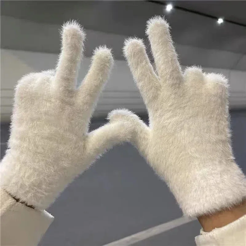 Kawaii Coral Velvet Fingerless Warm Furry Gloves Women Men Korean Style Winter Snow Versatile Plush Thickened Cold-proof Gloves