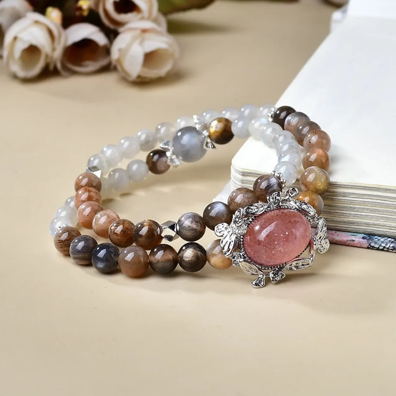 

Natural Gray Moonlight Strawberry Crystal Duobao Bow Bracelet Women's Light Luxury Fashion Lucky Double Circle Bracelet Jewelry