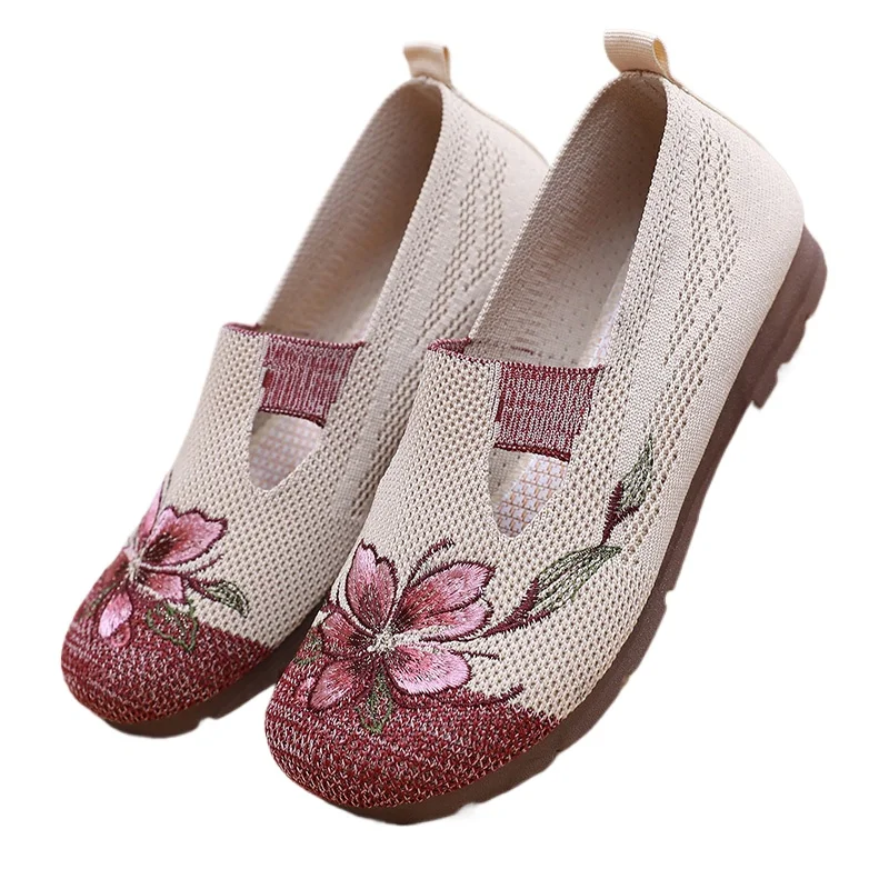 

2026 breathable soft sole anti-slip mom shoe leisure mesh flat embroidered shoes Ladies' summer