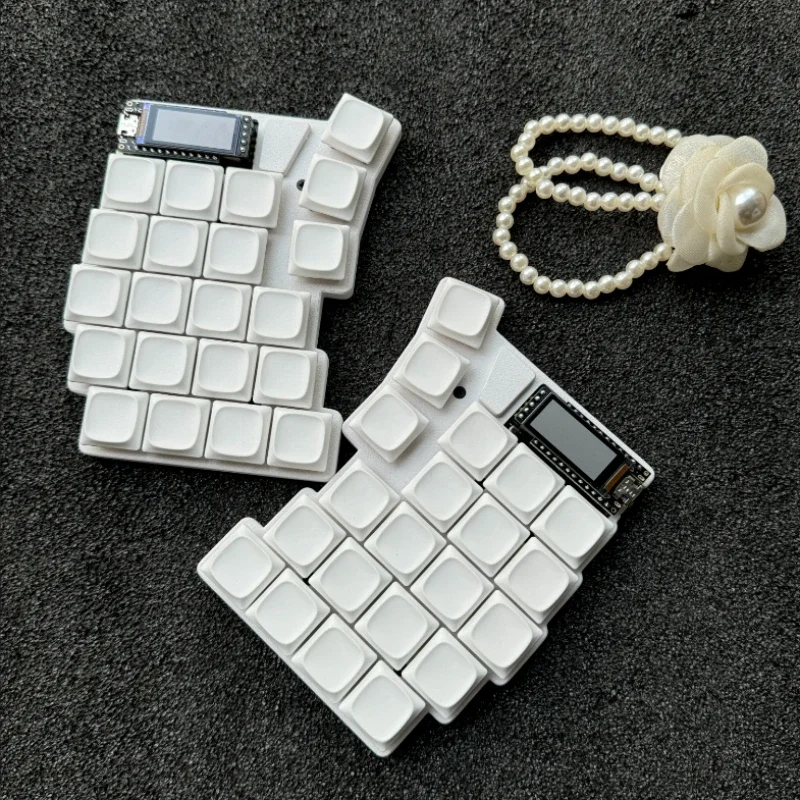 Corne 42 Key Low Profile Split Mechanical Keyboards Ergonomic Custom Zmk Bluetooth Nice View Screen Wireless Split Horn Keyboard