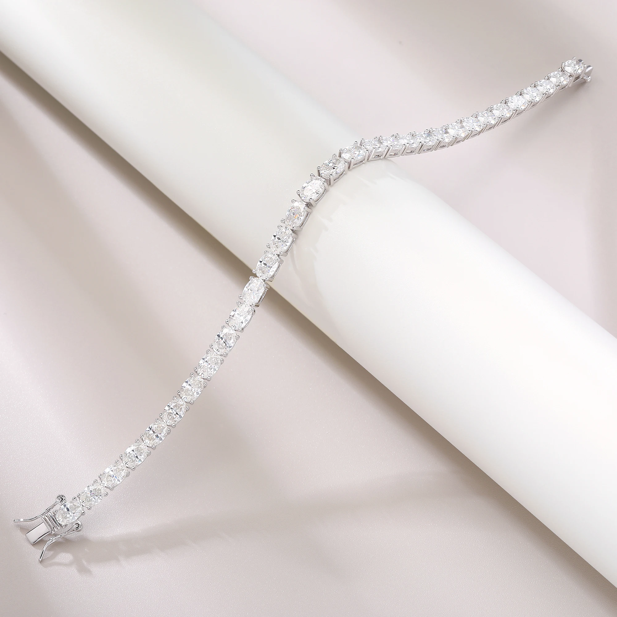 

Браслет-тенниска из серебра 925 пробы с муассанитами в форме яйца, украшение для женщин в стиле хип-хоп