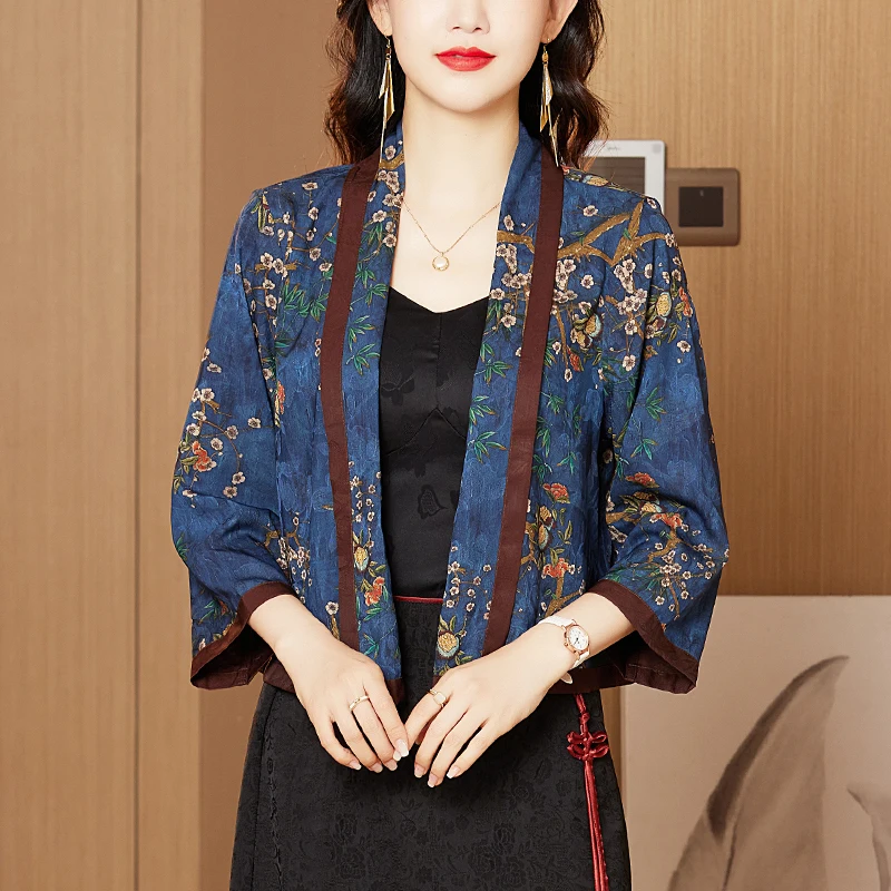 Early Autumn New Fragrant Cloud Short Coat Women\'s Cloak Summer Small Style Design Temperament Chinese Silk Overlay