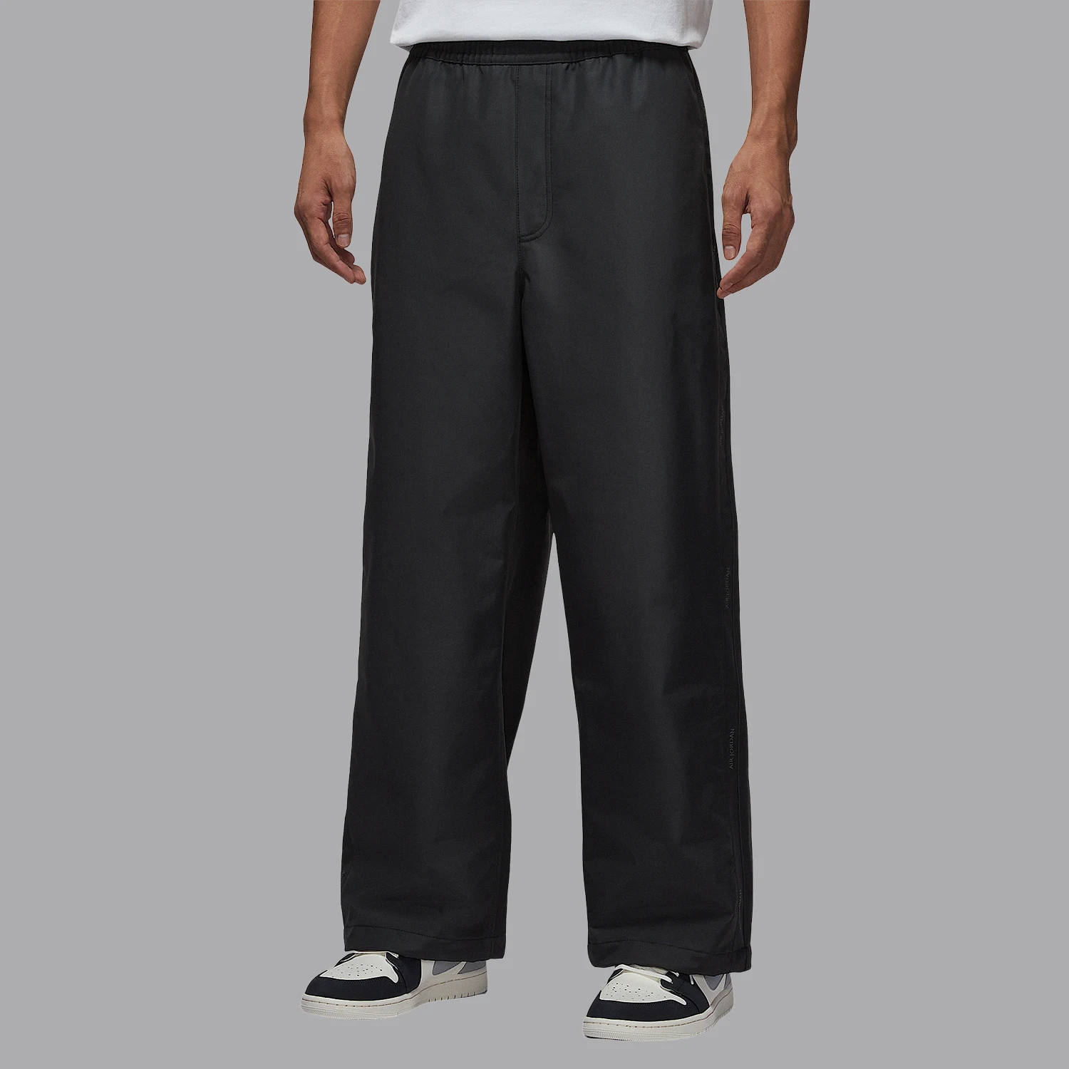 

Оригинальные мужские спортивные тканые брюки свободного кроя Nike JORDAN HV0084-045