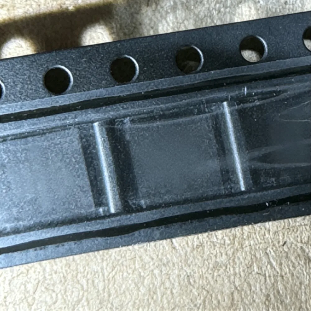 5pcs/lot QUE TPS62170 XT25F128BWOIGT XT25F128 837C DRV8837CDSGR QVB TLV62065 WSON-8