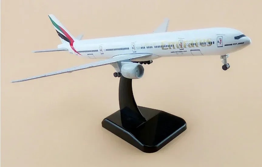 Modelo de avión de Metal de 19cm Air Emirates Airlines B777 300ER modelo de avión Boeing 777 Airways avión con soporte de ruedas