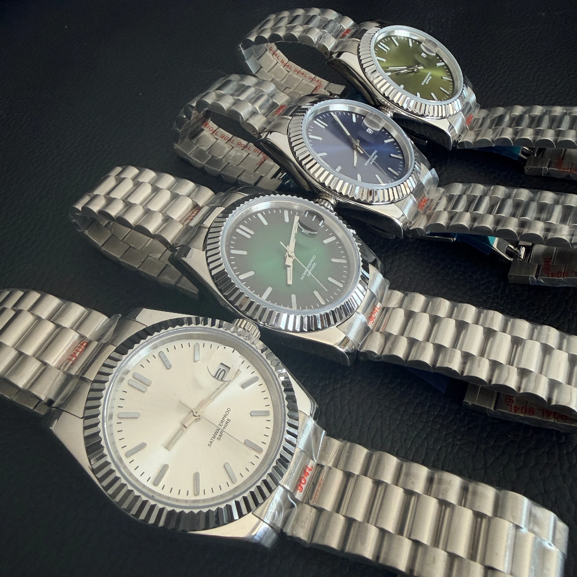 40mm Men's Mechanical Watch Sapphire Crystal Stainless Steel Bracelet Fluted Bezel Date Window 50M Water Resistant Business Watc