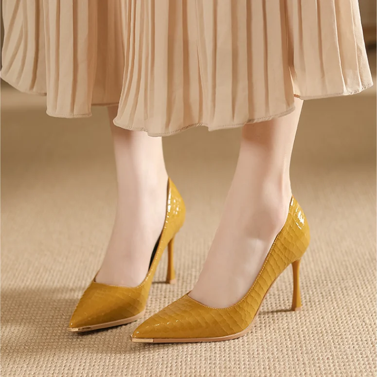 المرأة مثير مساء حفلة عالية الكعب Bombas Mujeres موضة الانزلاق على تأثير التمساح أشار تو مضخات السيدات أحذية مصممين حجم كبير