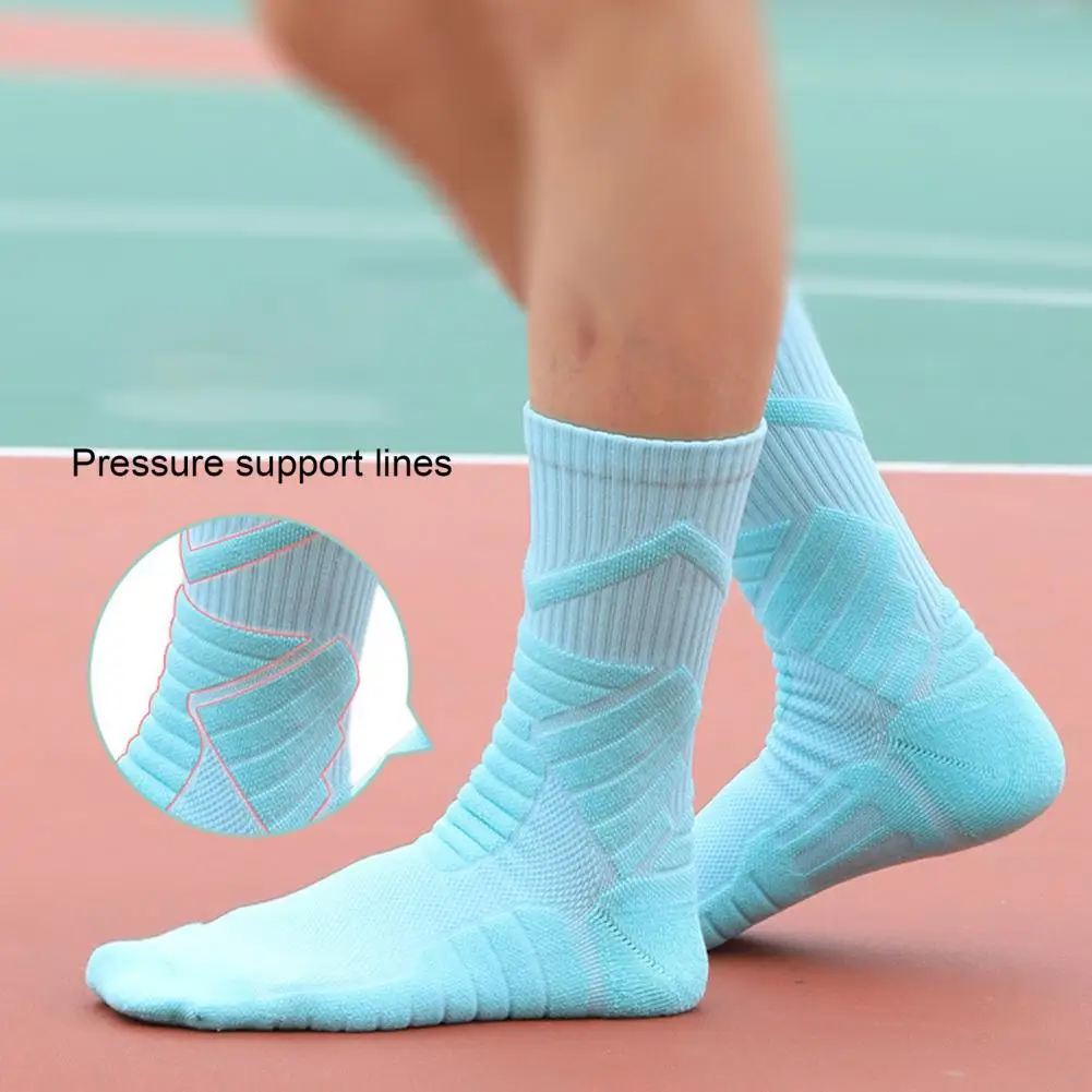 Cotton Socks Men's Cotton Basketball Socks Cushioned Athletic Crew Socks Breathable Performance Running for Sports Everyday Wear