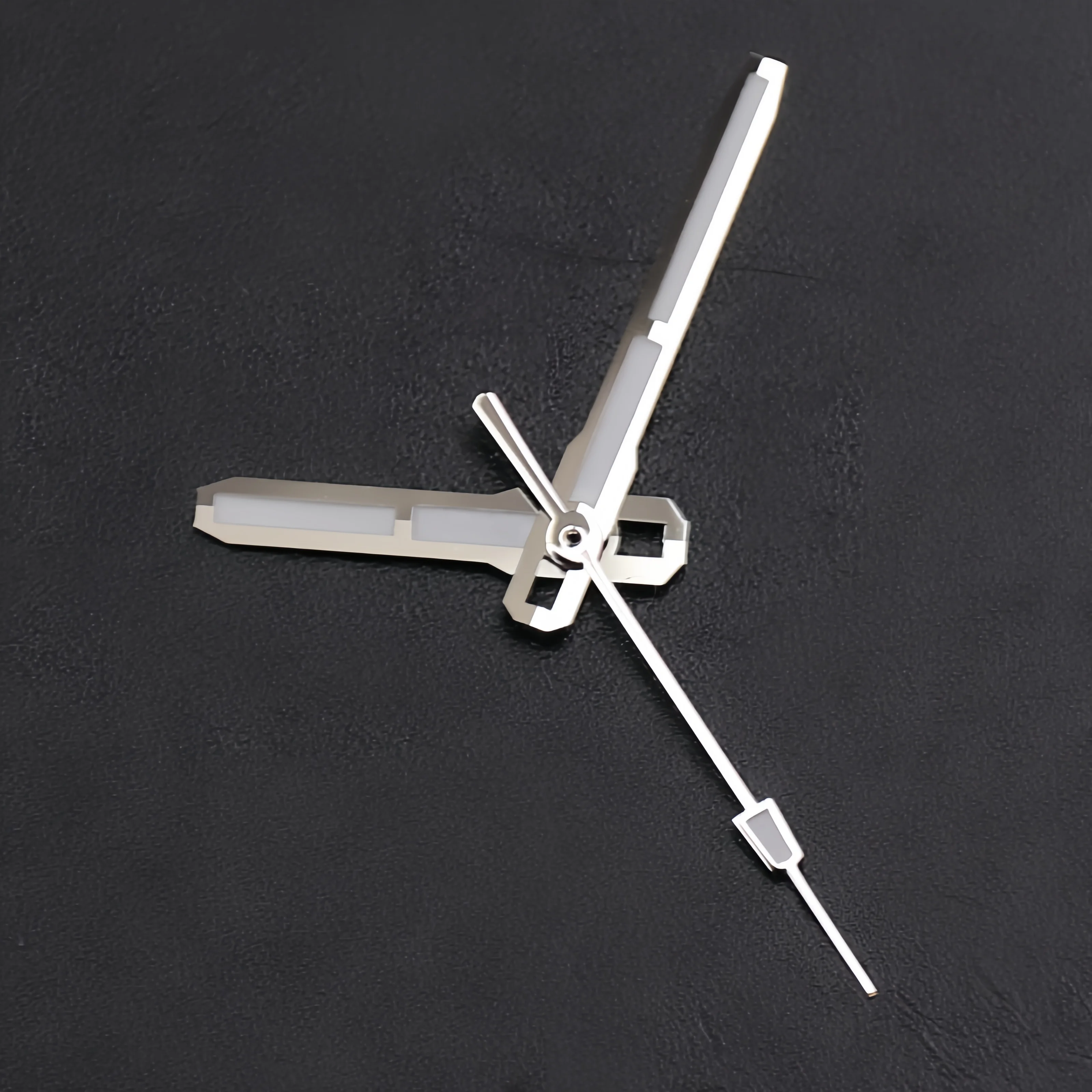 جديد عالي الجودة الأيدي الفضية لحركة NH34 NH35 NH36 الأخضر والأزرق الانارة ساعة تعديل الملحقات لتقوم بها بنفسك الفرقة