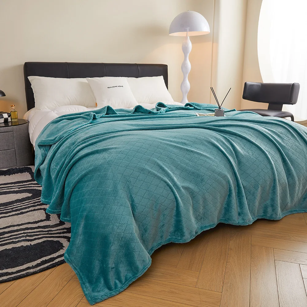 Autumn Thickened Blanket Flannel Solid Color Plaid Blanket Coral Velvet Office Sofa Nap Blanket Warm Shawl Blanket